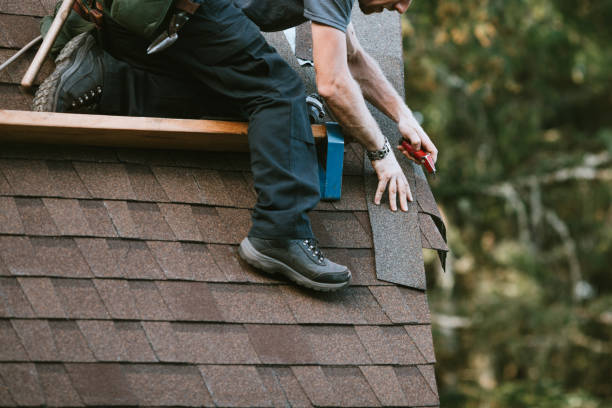 Best Local Roofing Companies  in Quinebaug, CT